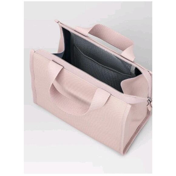 Deal Worthy Insulated Pink. Lunch Bag 8 1/4" x H 8"W X 4 "D s23 - Picture 3 of 5